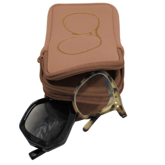 MYTAGALONGS Double Eye Glass Case in Brown - Picture 3 of 3